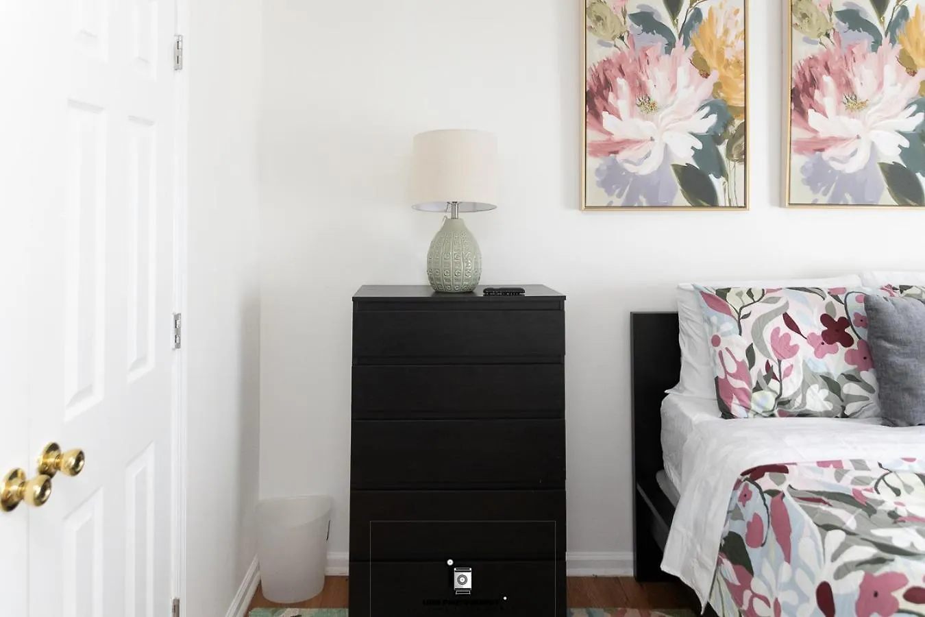 Newark Airport Oasis: Spacious 3-Bed Near EWR & NYC 0*,